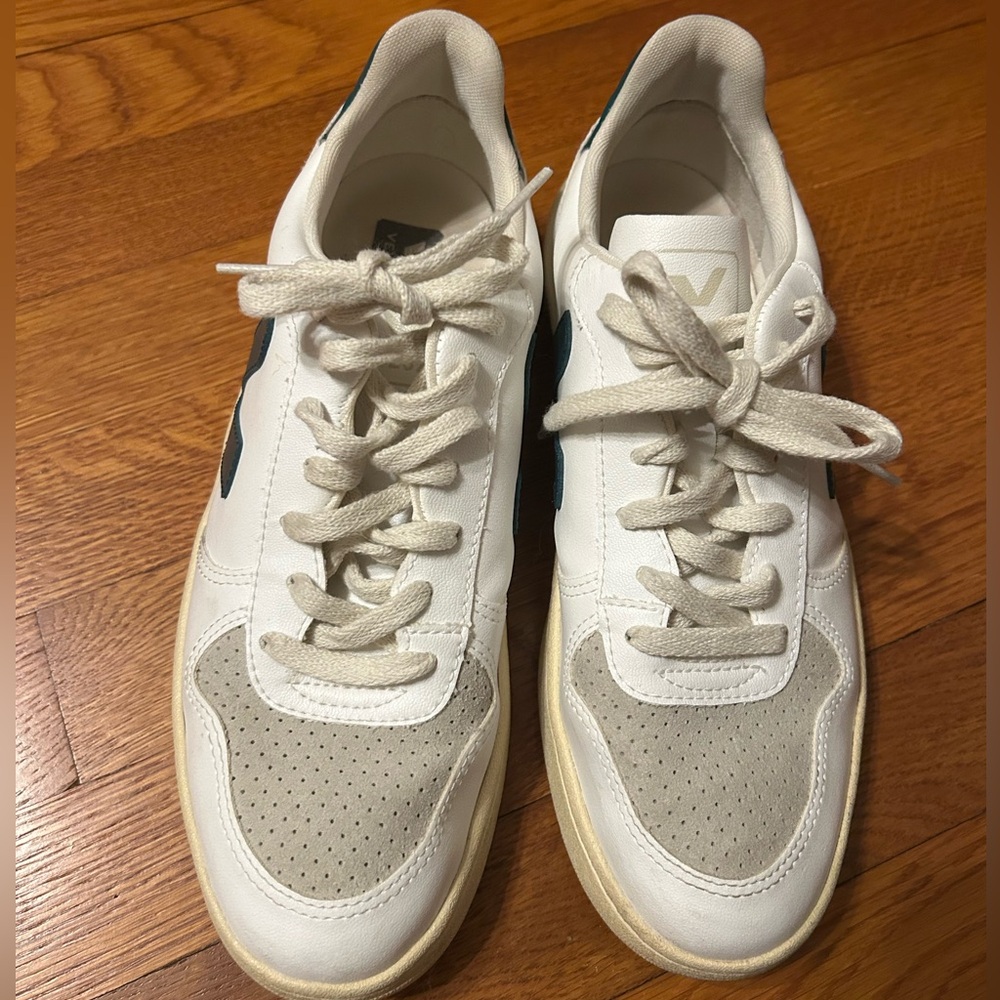 Veja white and green sneakers, size 40- women 9 or men 7.